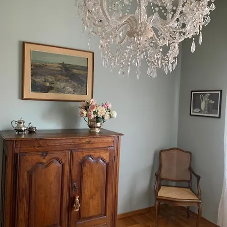 Golden Ravenna- Large In Center Apartment