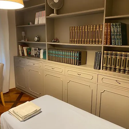 Golden Ravenna- Large In Center Appartement