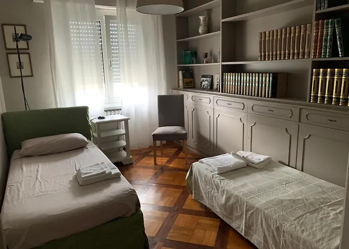 Golden Ravenna- Large In Center * Ravenna