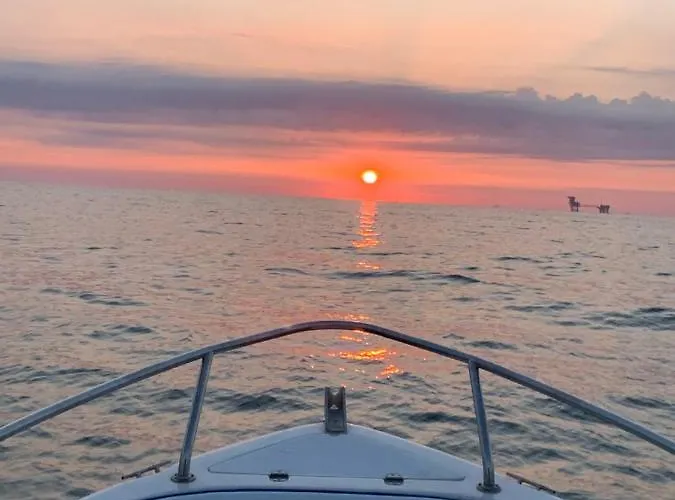 Golden Ravenna- Large In Center Apartment *