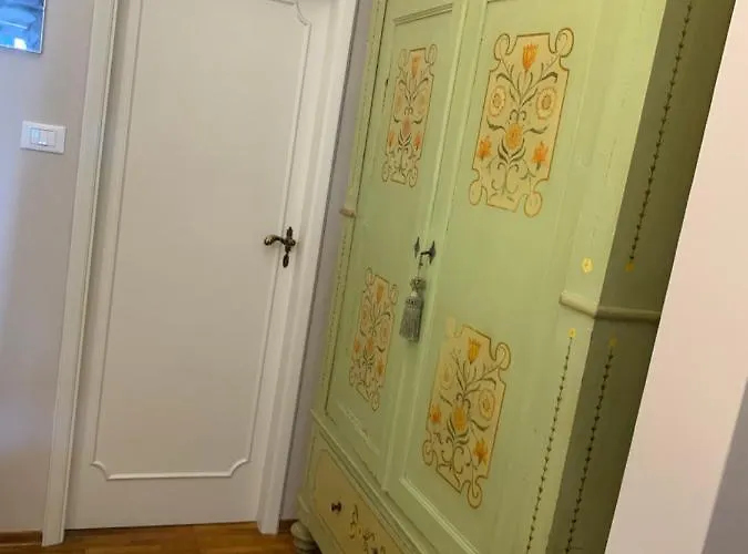 Golden Ravenna- Large In Center * Ravenna