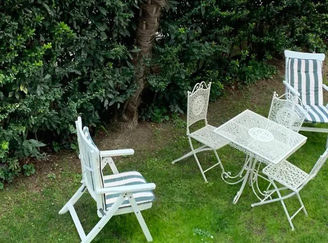 Golden Ravenna- Large In Center Apartment *